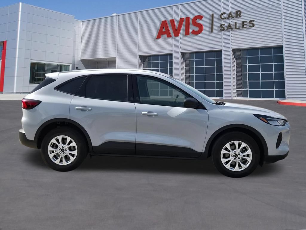 Used 2025 Ford Escape Active AWD/4WD image 5