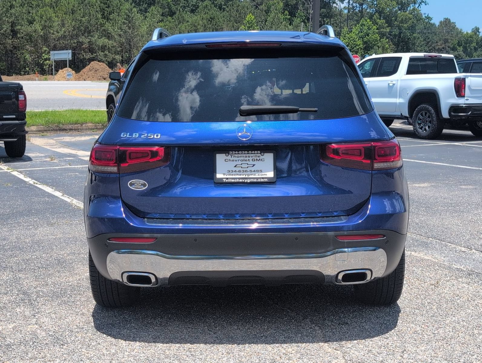 Used 2021 Mercedes-Benz GLB 250 image 4