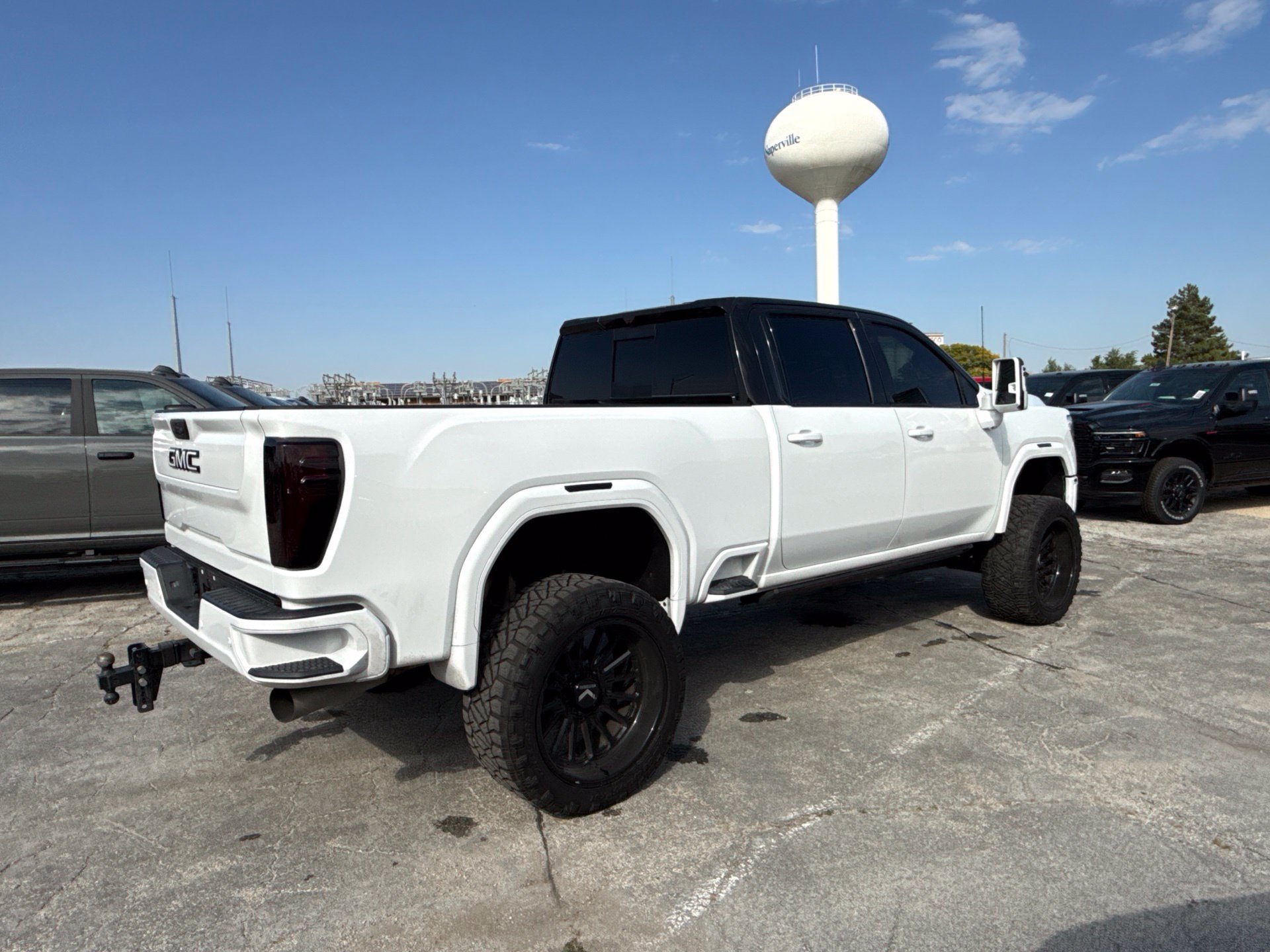 Used 2025 GMC Sierra 3500 Denali w/ Denali Reserve Package AWD/4WD image 6