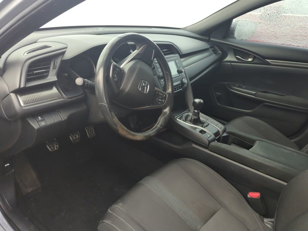 Used 2018 Honda Civic Sport image 7