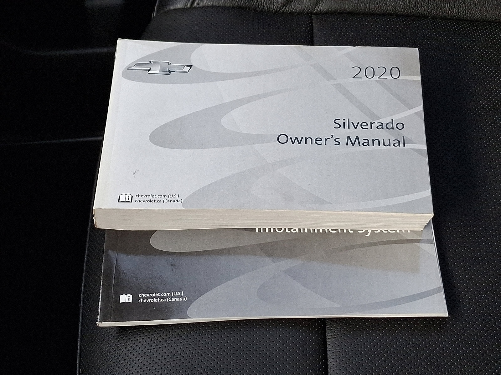 Used 2020 Chevrolet Silverado 2500 LTZ w/ LTZ Premium Package image 29