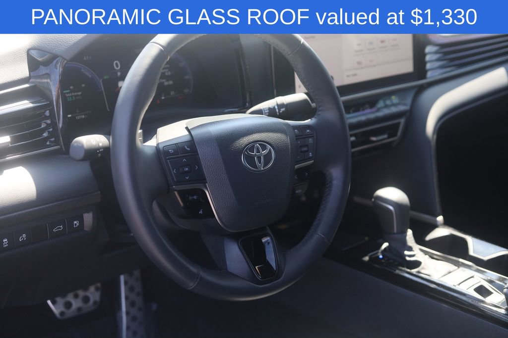 Used 2025 Toyota Camry XSE AWD/4WD image 4