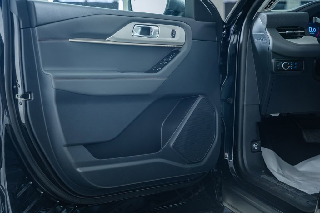 New 2026 Ford Explorer Active AWD/4WD image 40
