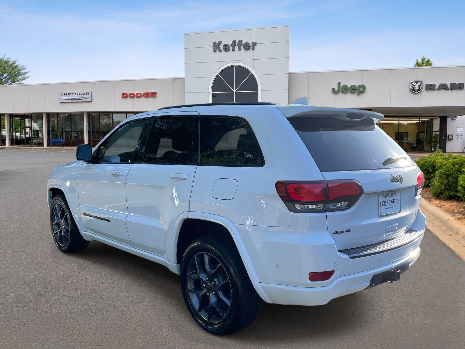 Certified 2021 Jeep Grand Cherokee Limited w/ Quick Order Package 28K 80th AWD/4WD image 4