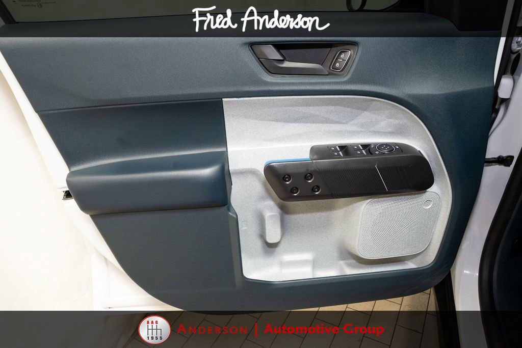 Used 2025 Ford Maverick XLT FWD image 11