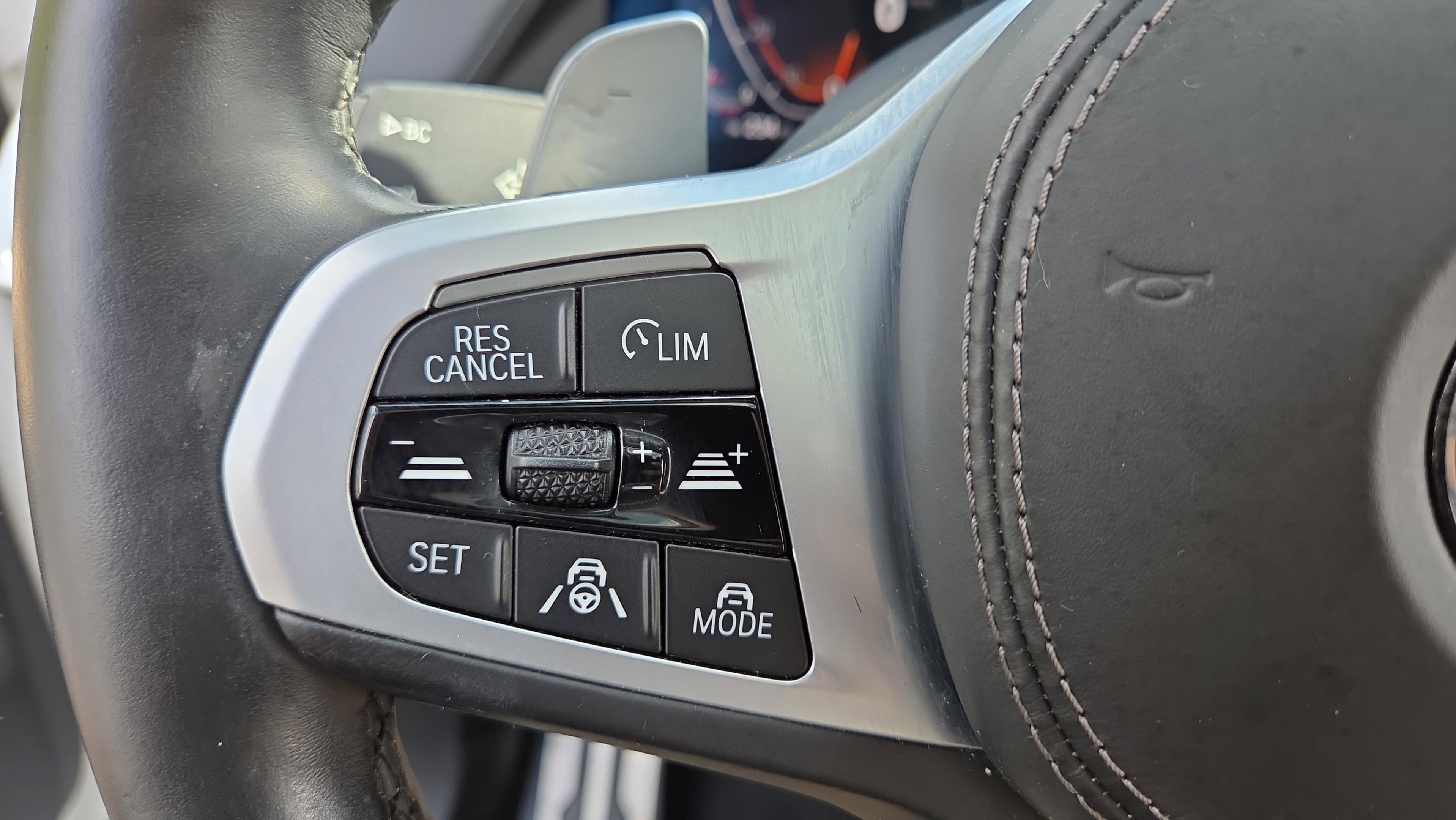 Used 2021 BMW X5 xDrive40i w/ M Sport Package image 29