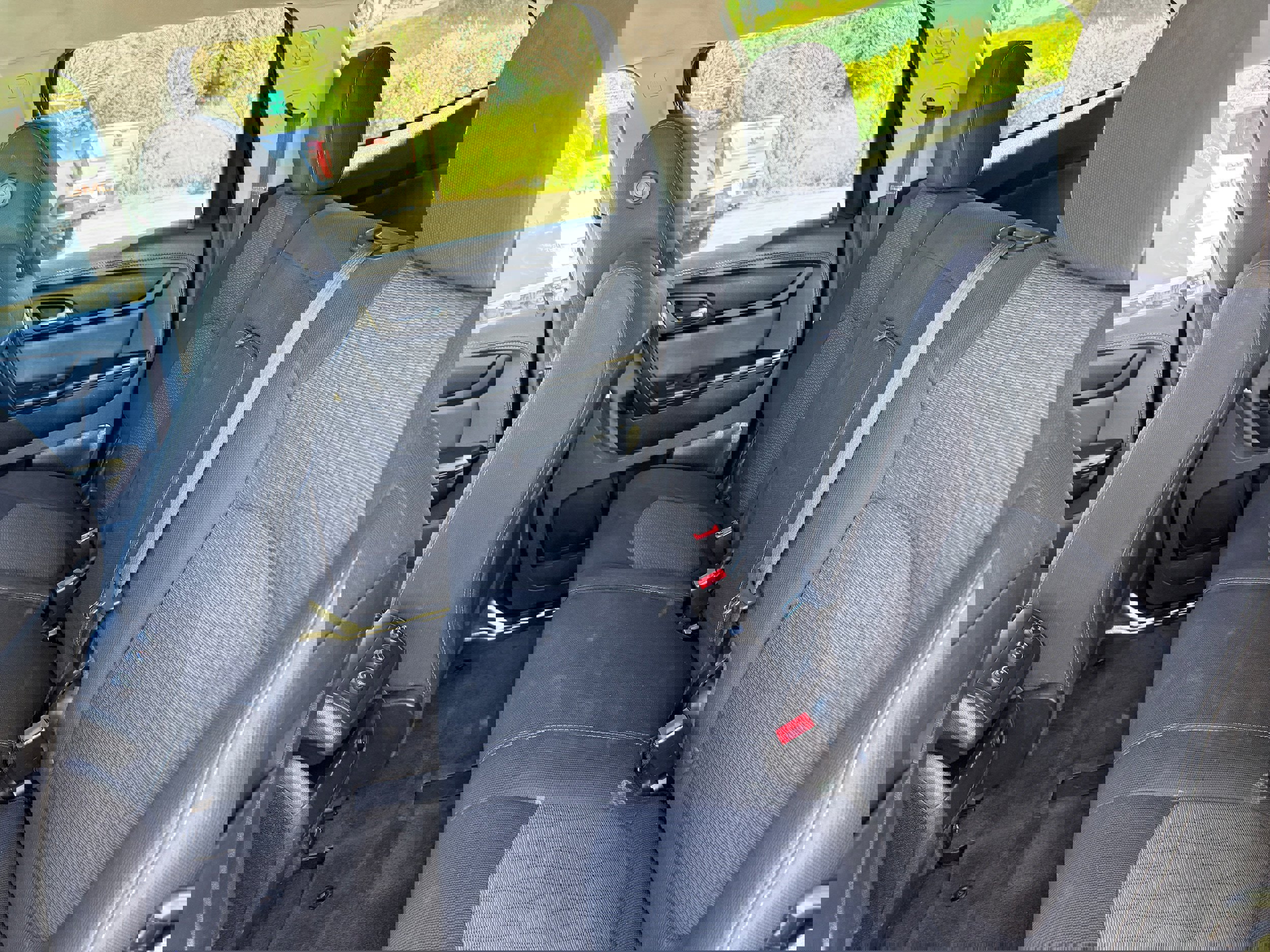 Used 2017 Chevrolet Traverse LT image 11