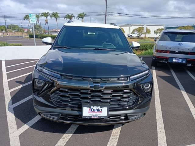 Used 2025 Chevrolet TrailBlazer ACTIV w/ Convenience Package AWD/4WD image 2