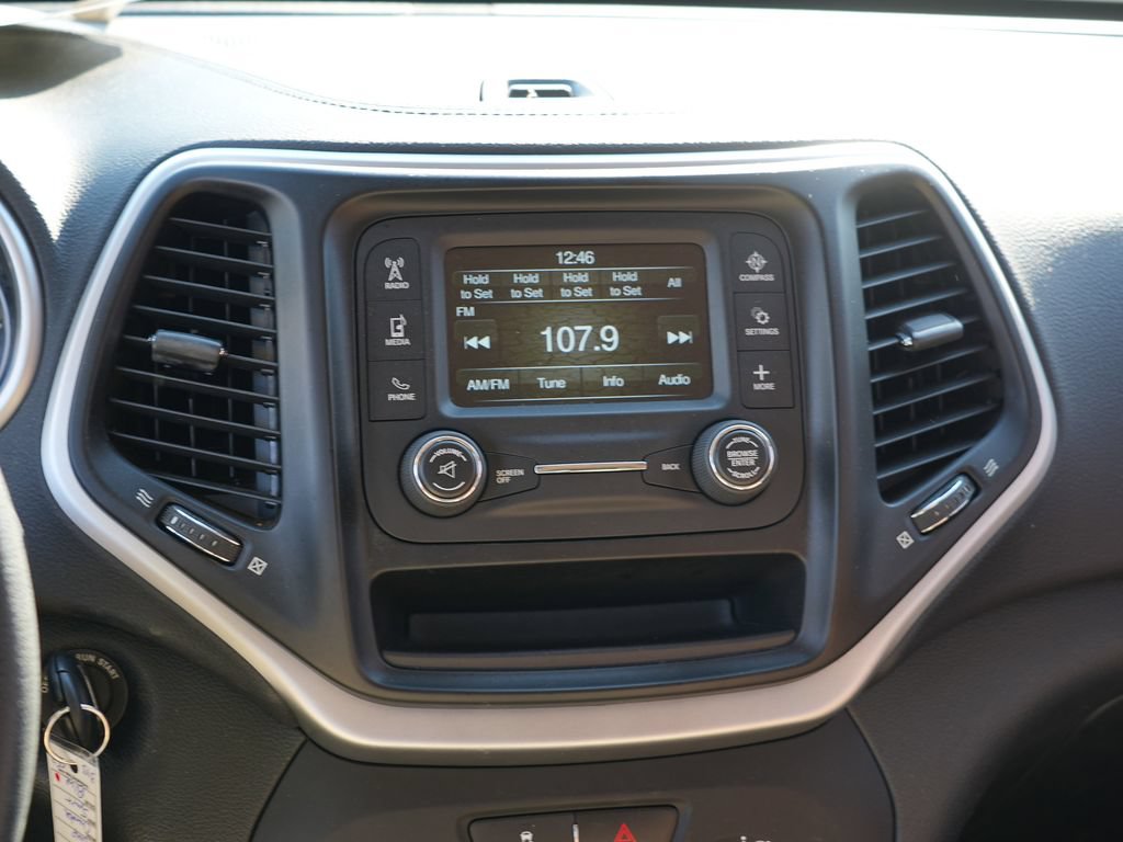 Used 2016 Jeep Cherokee Sport AWD/4WD image 20