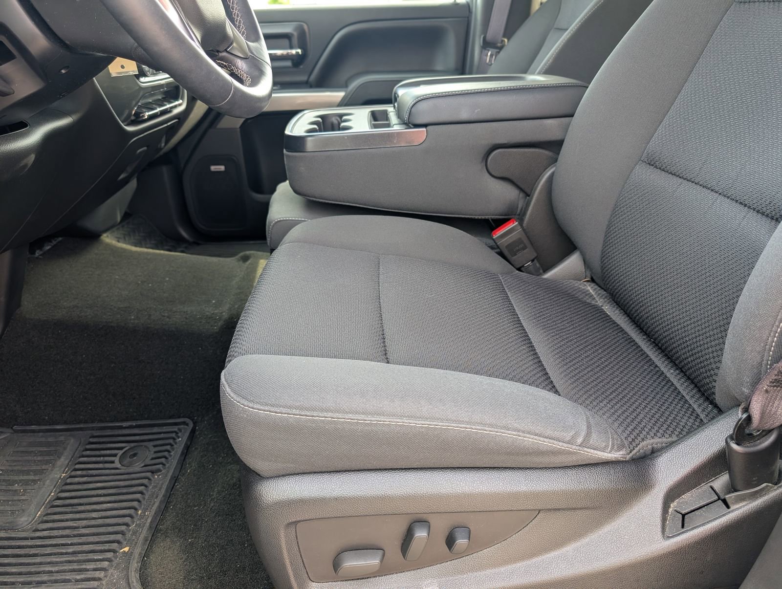 Used 2016 Chevrolet Silverado 1500 LT w/ All Star Edition image 7