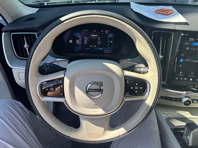 Used 2025 Volvo XC60 T8 Plus w/ Protection Package Premier AWD/4WD image 8