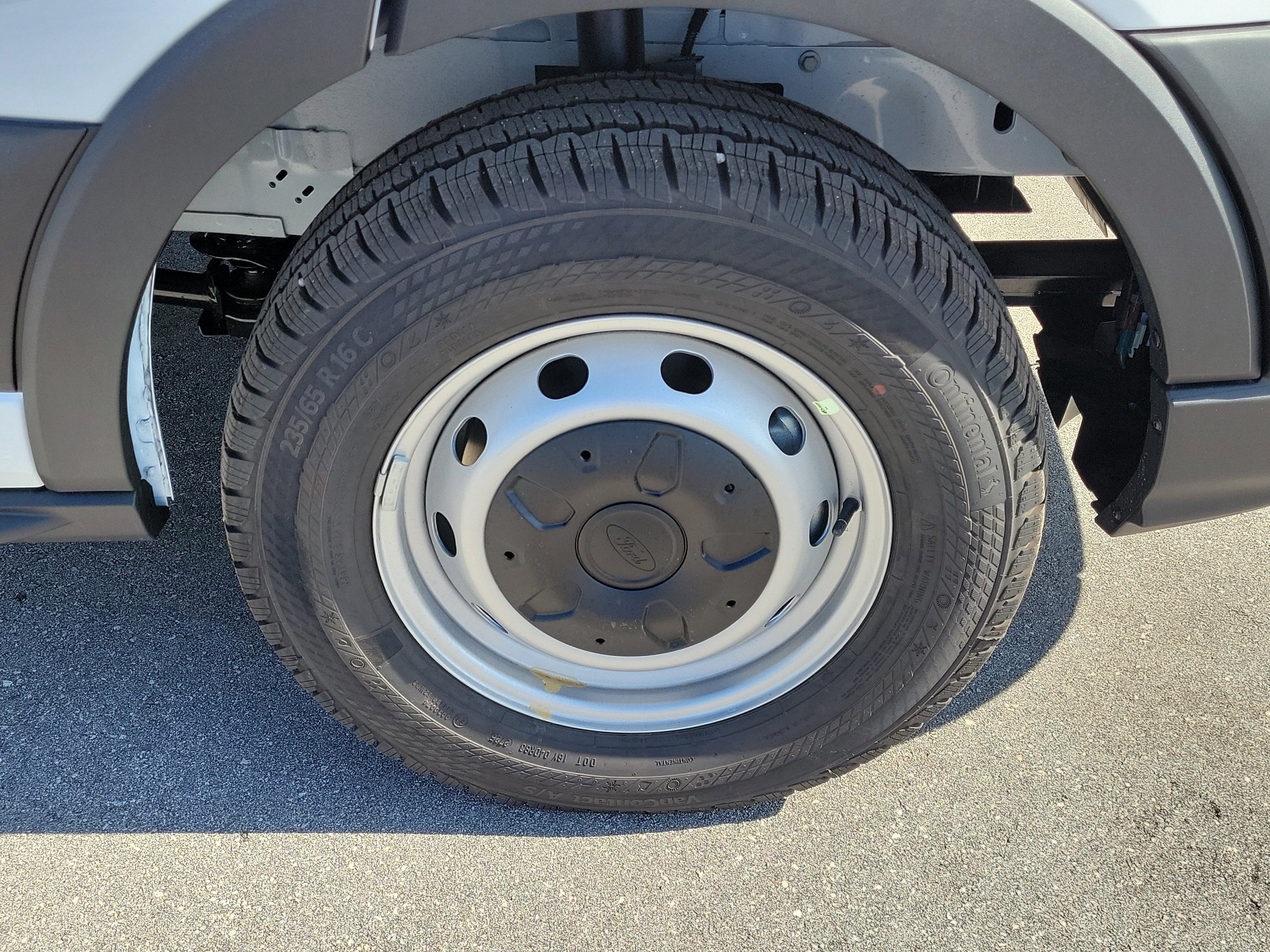 New 2026 Ford Transit 250 148 Medium Roof w/ Load Area Protection Package image 14