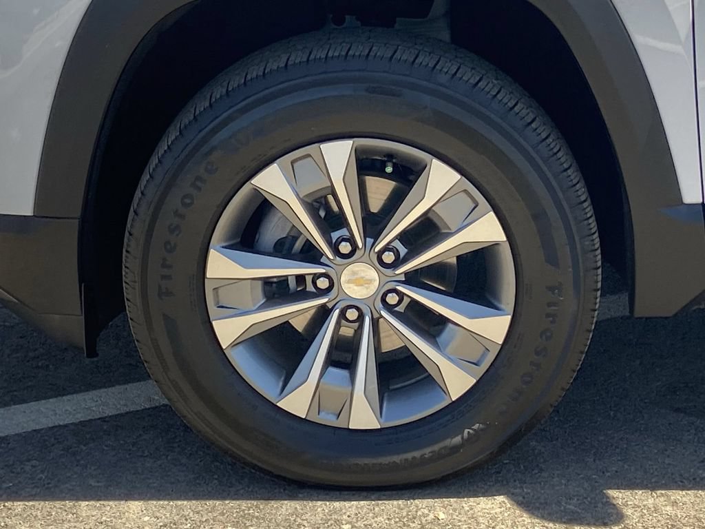 Used 2025 Chevrolet Equinox LT FWD image 29