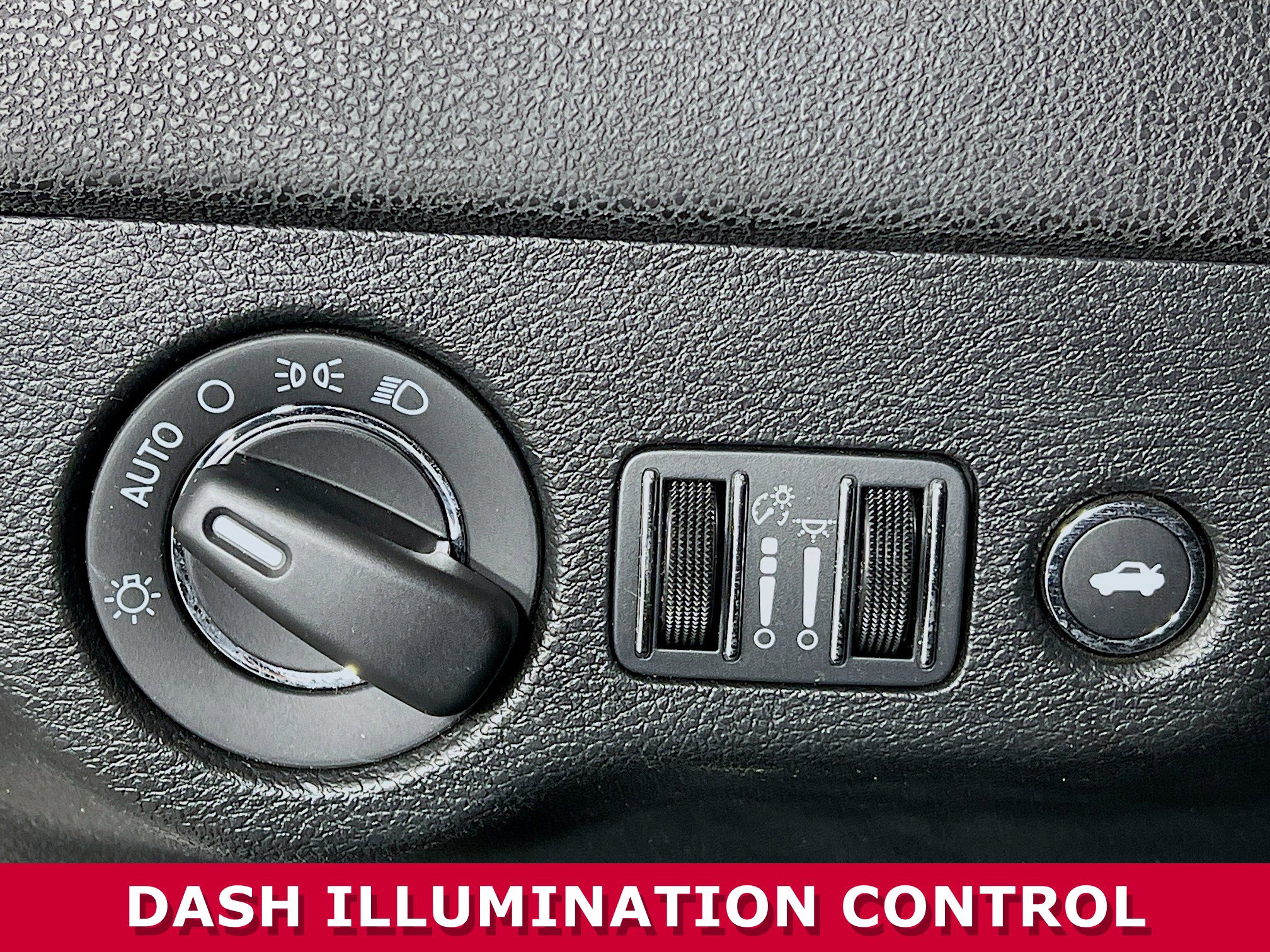 Used 2023 Chrysler 300 Touring w/ Sport Appearance Package image 13