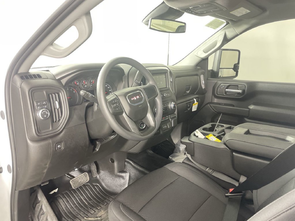 New 2025 GMC Sierra 2500 Pro w/ Convenience Package RWD image 10