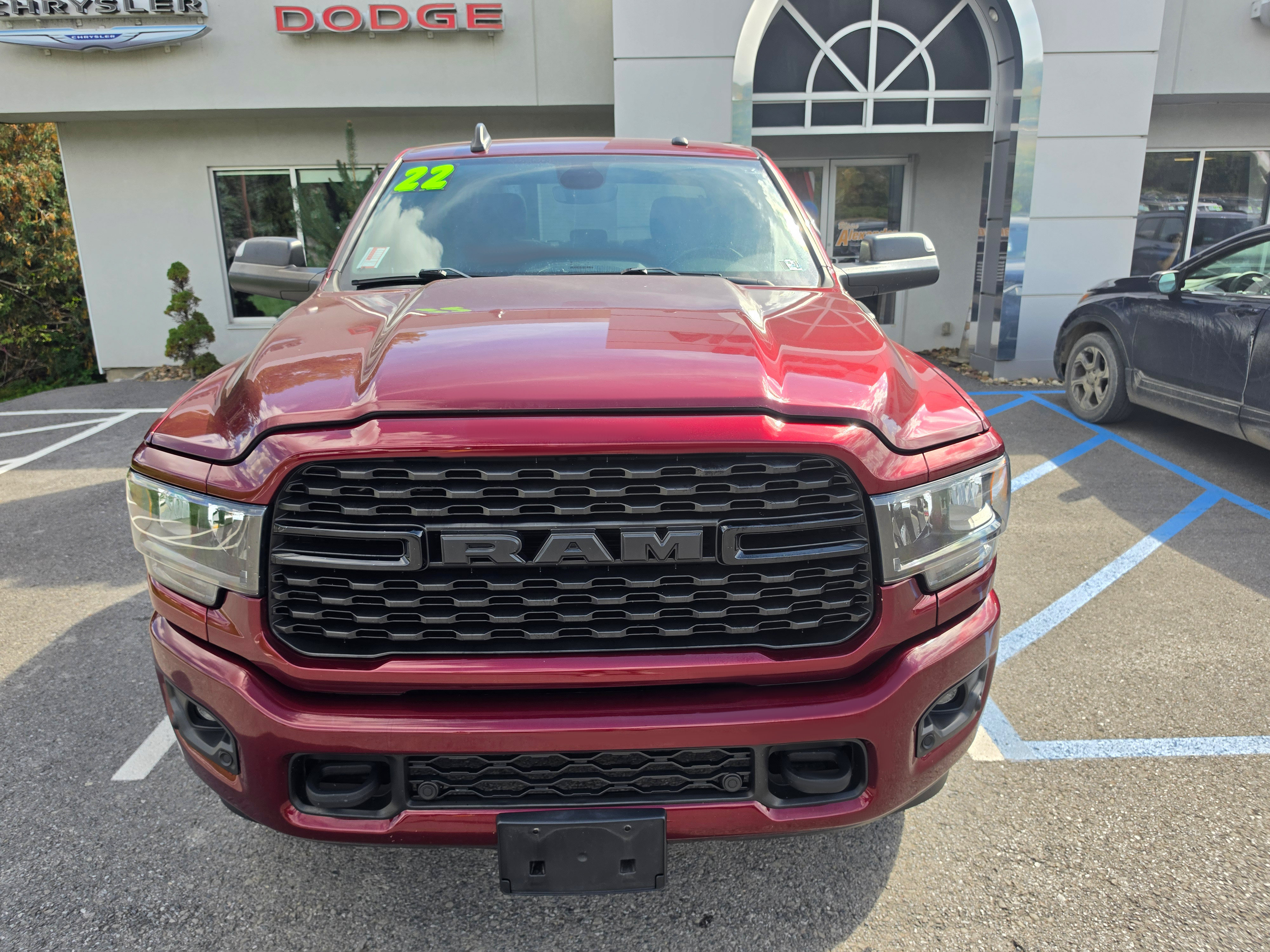 Used 2022 RAM 2500 Big Horn w/ Night Edition AWD/4WD image 8
