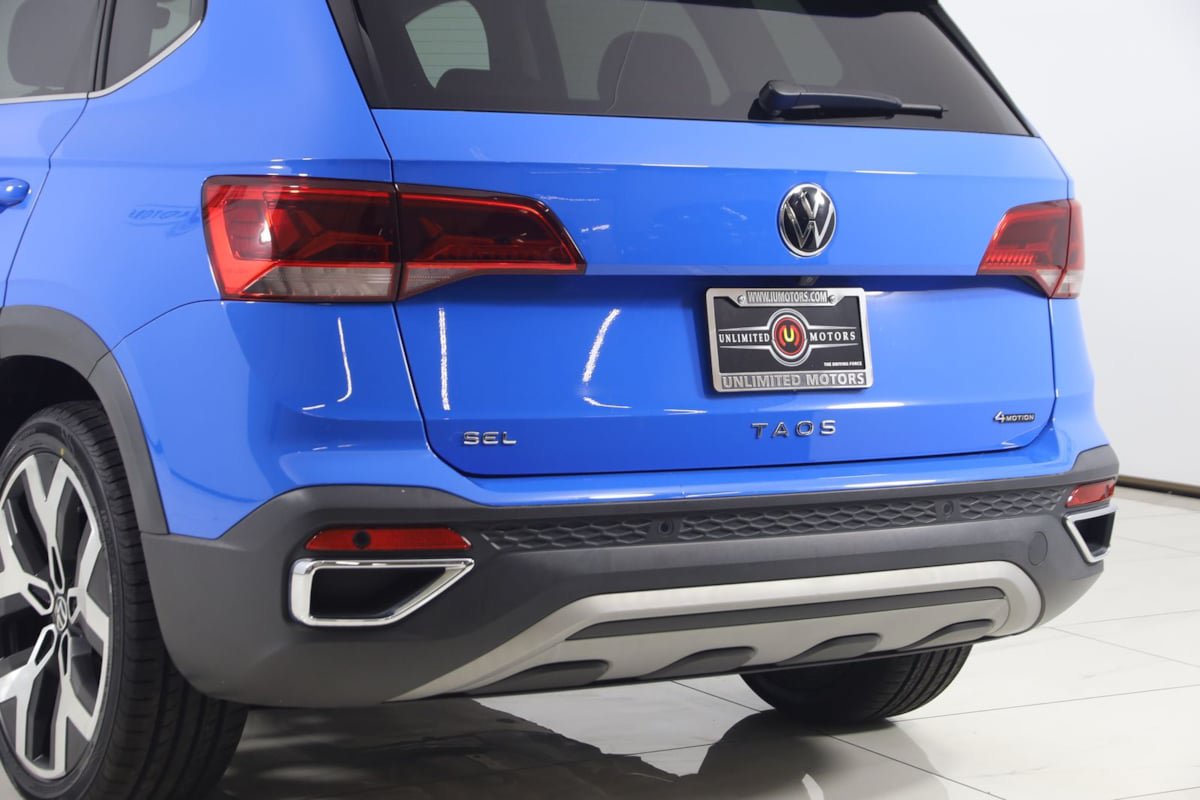Used 2022 Volkswagen Taos SEL w/ Panoramic Sunroof Package AWD/4WD image 22