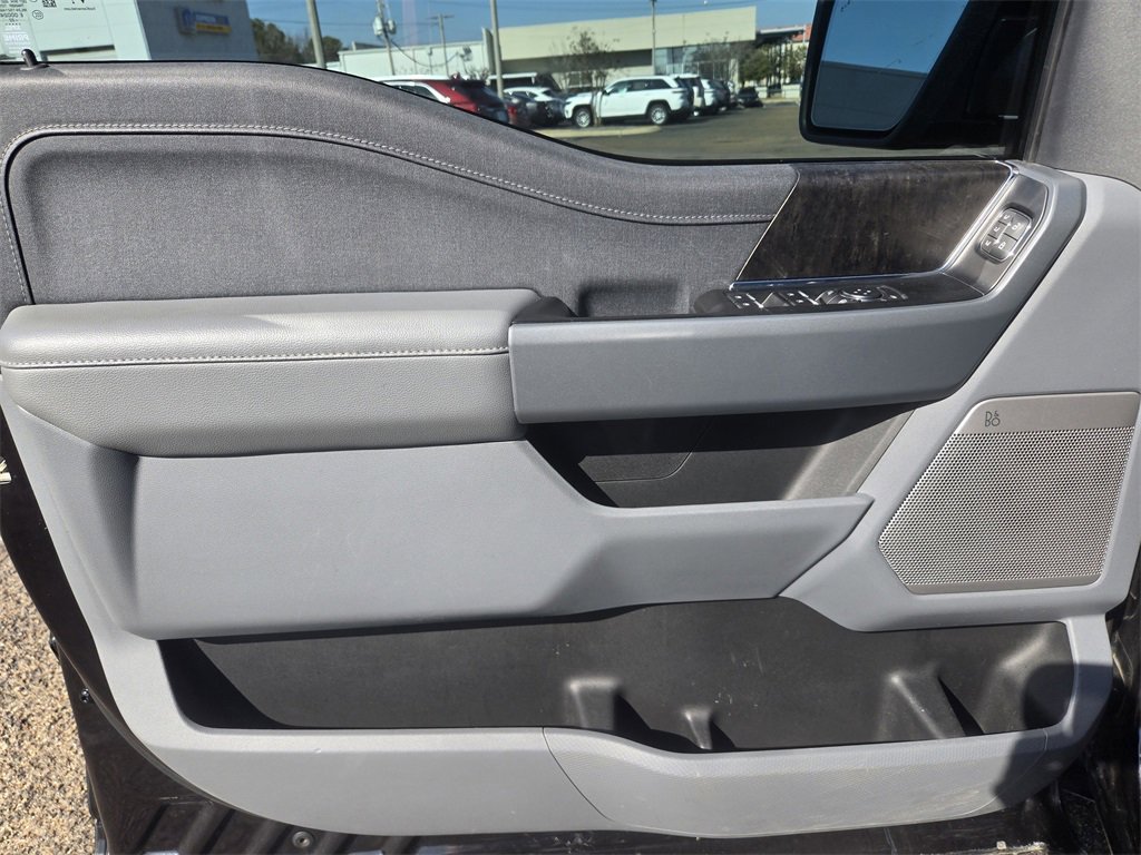 Used 2022 Ford F150 Lariat w/ Equipment Group 501A Mid image 11