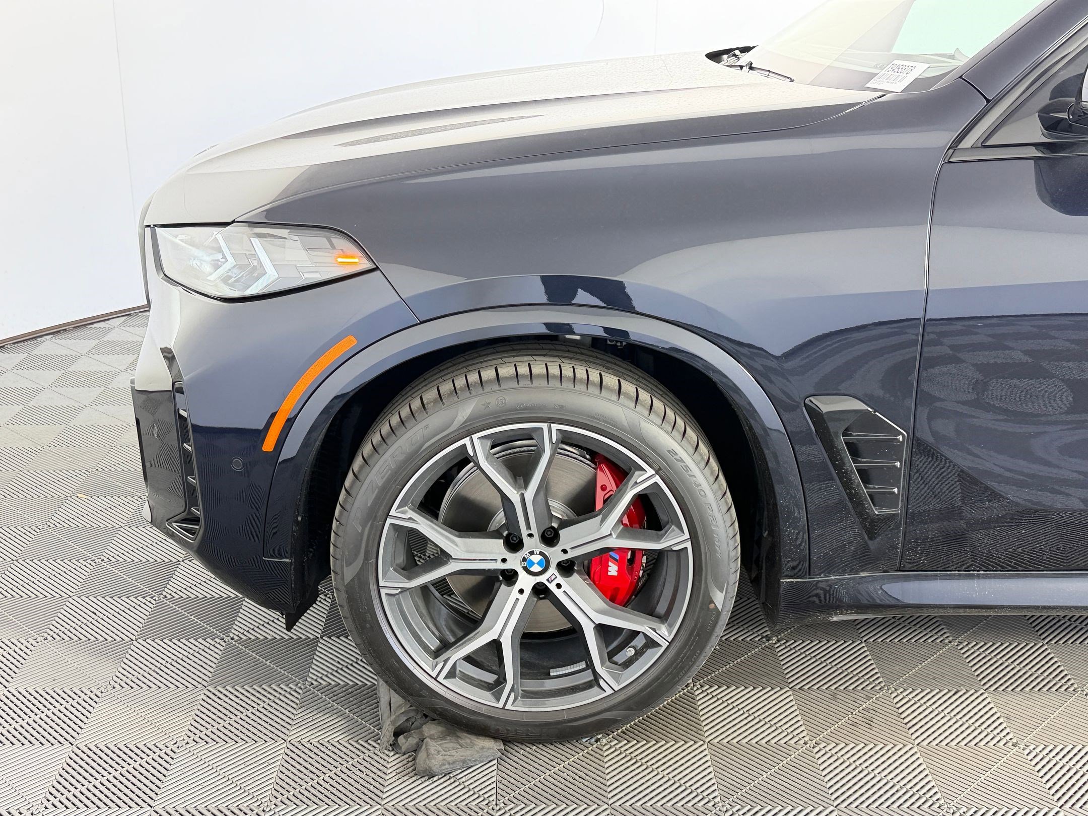 New 2026 BMW X5 xDrive40i w/ M Sport Package AWD/4WD image 11