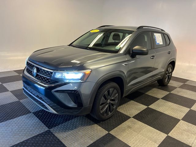 Used 2022 Volkswagen Taos S image 3