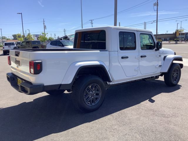 New 2026 Jeep Gladiator Sport AWD/4WD image 32