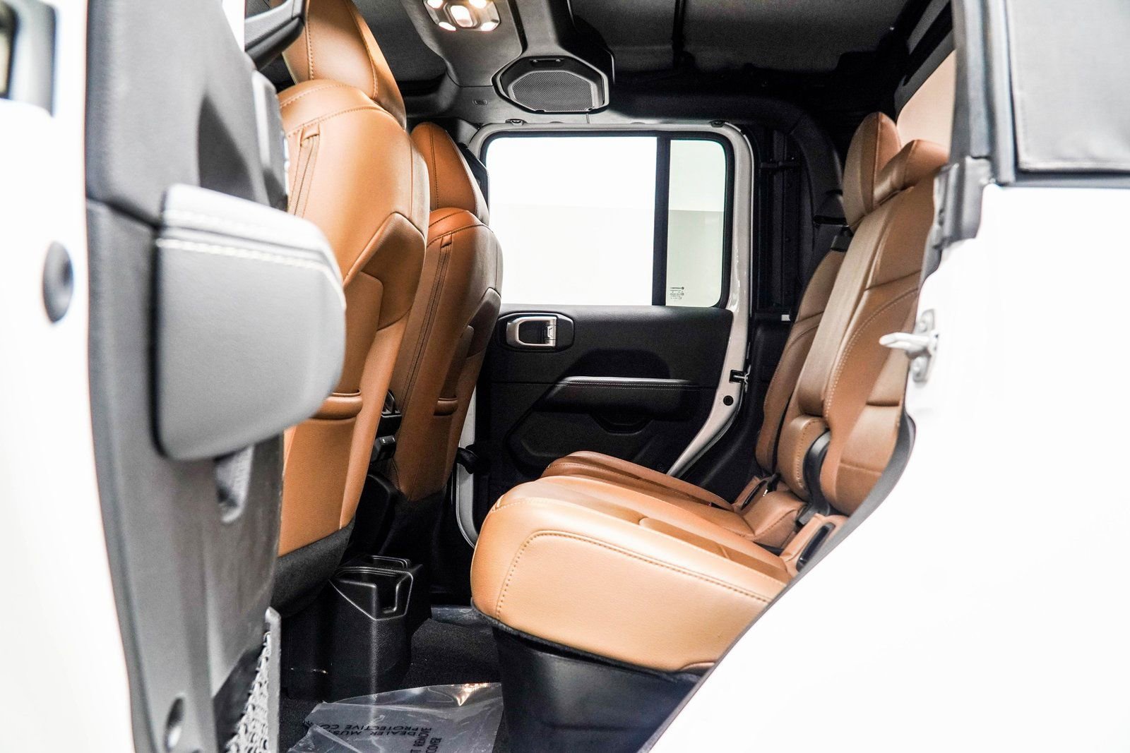 Used 2023 Jeep Gladiator Overland w/ LED Lighting Group image 34