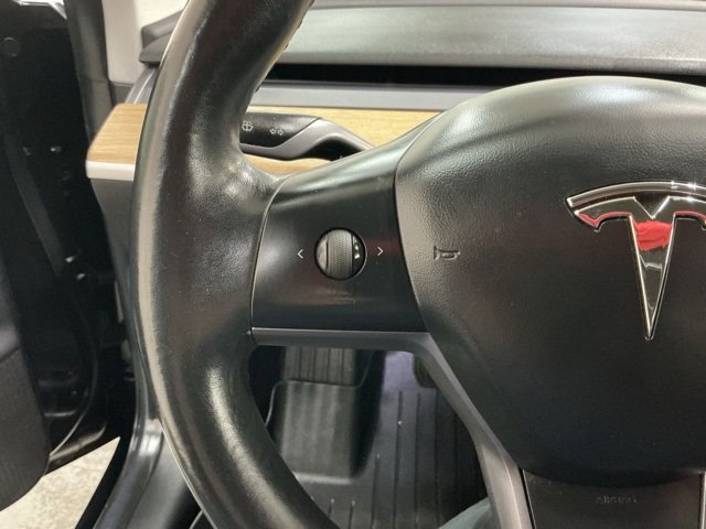 Used 2018 Tesla Model 3 Mid Range image 25