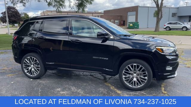 Used 2022 Jeep Compass Limited w/ Elite Group image 9