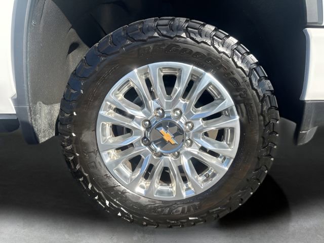 Used 2023 Chevrolet Silverado 2500 High Country AWD/4WD image 9
