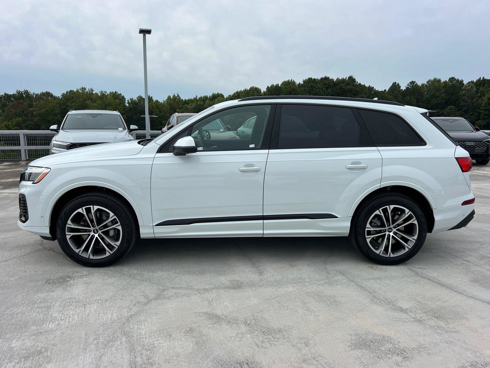 New 2026 Audi Q7 2.0T Premium AWD/4WD image 8
