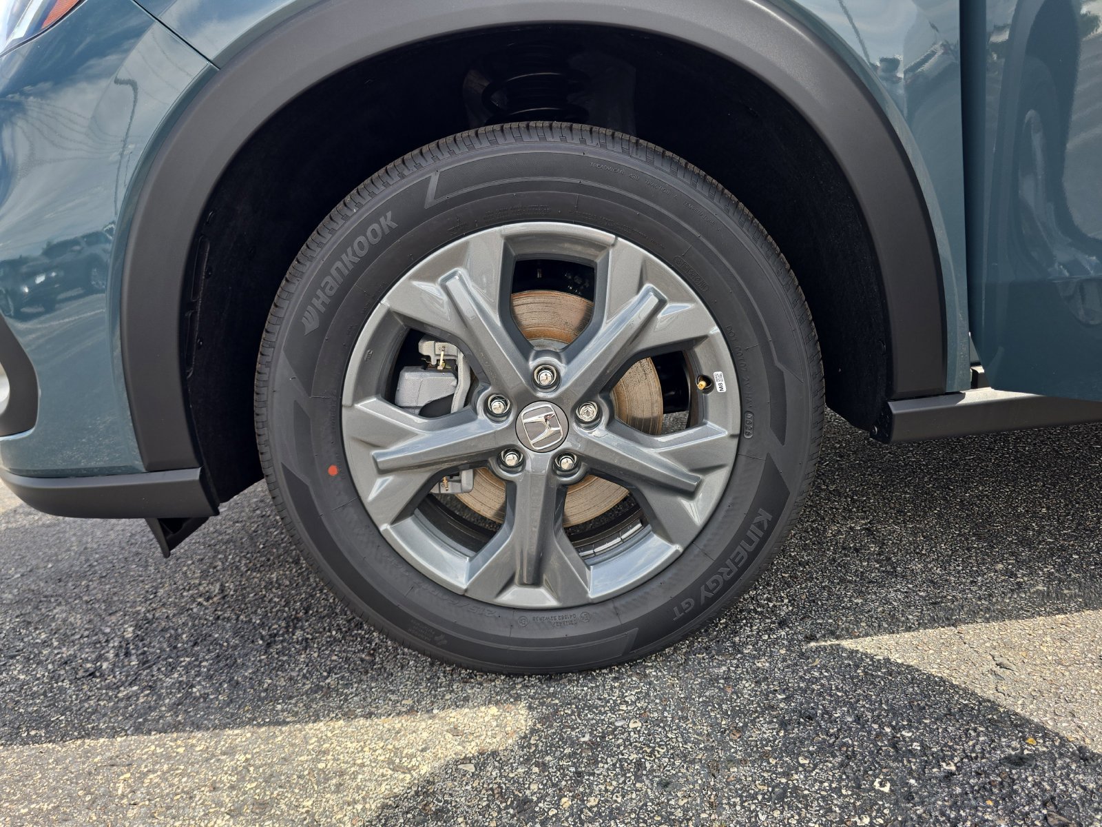 New 2027 Honda HR-V LX image 9