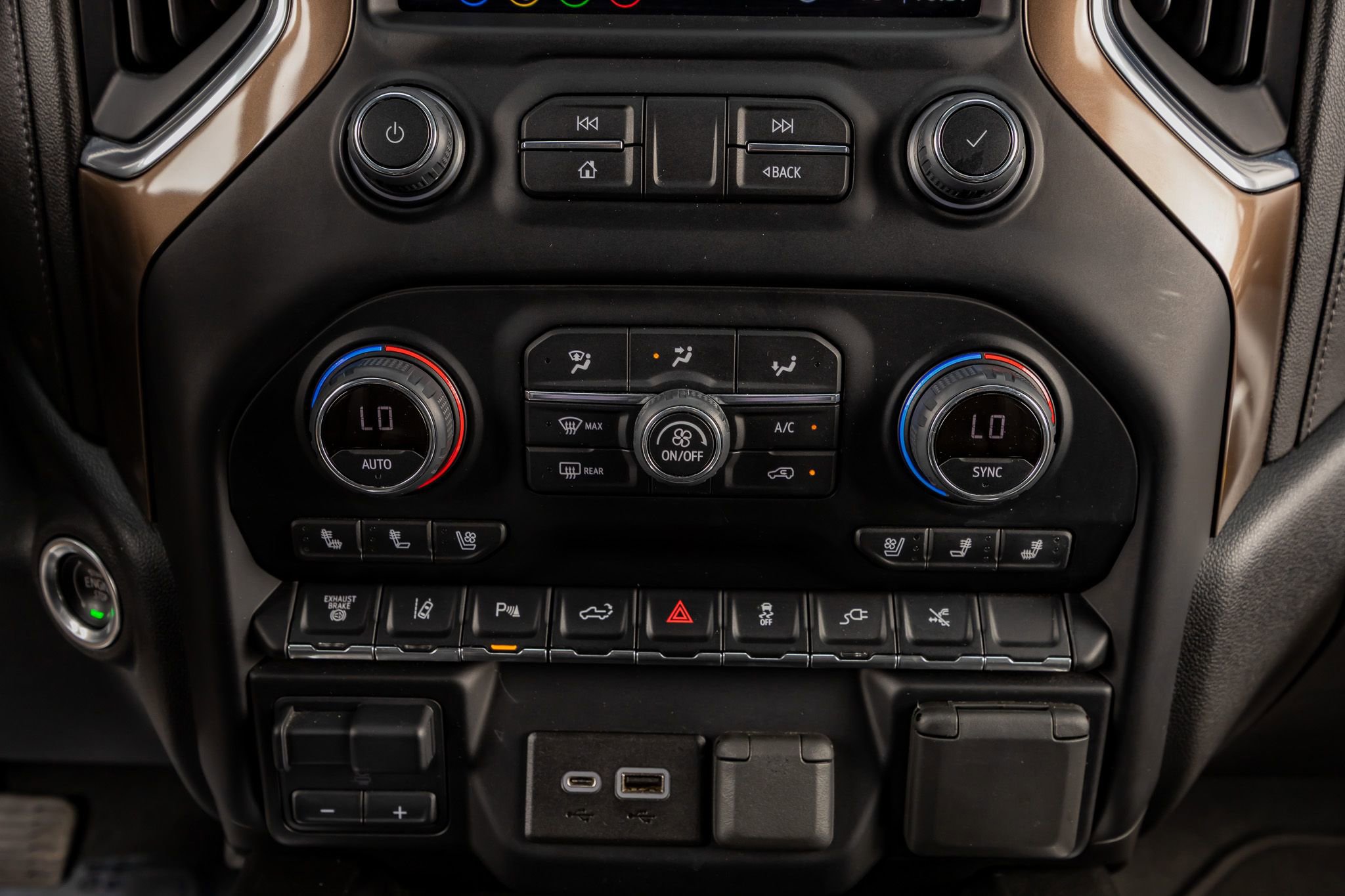 Used 2022 Chevrolet Silverado 3500 High Country image 27