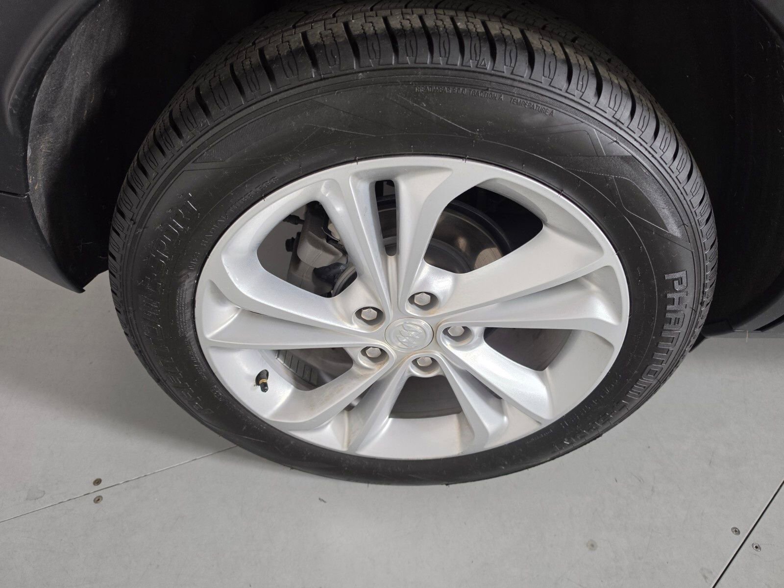 Used 2022 Buick Encore GX Preferred image 11
