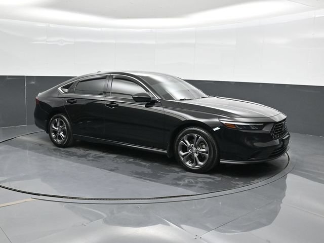 Used 2023 Honda Accord EX image 6