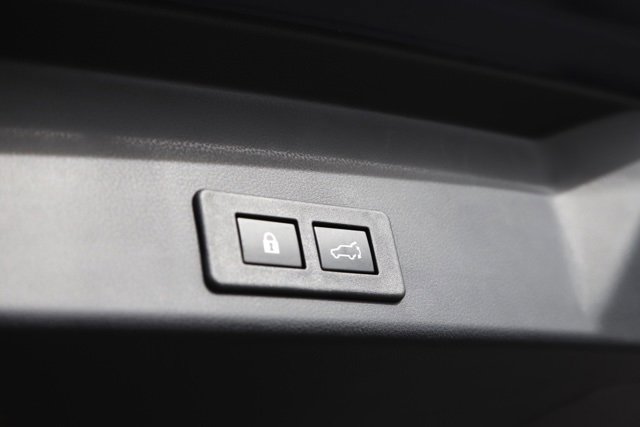 Certified 2025 Subaru Ascent Premium w/ Premium Package image 6