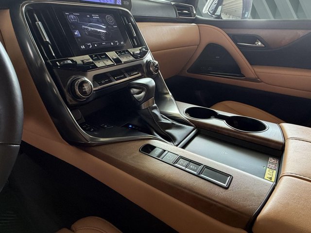 Certified 2024 Lexus LX 600 4WD w/ Interior Upgrade Package image 22