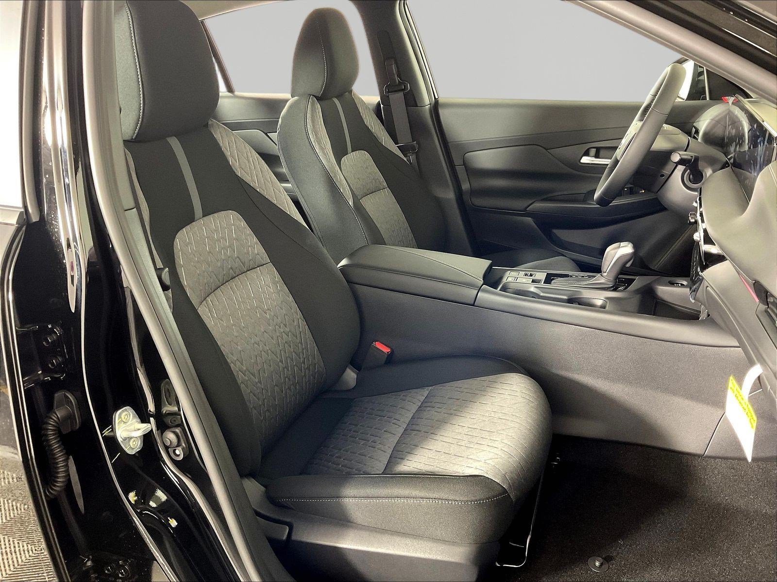 New 2026 Nissan Sentra SV w/ SV Convenience Package FWD image 18