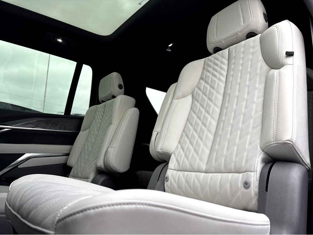 New 2026 Cadillac Escalade IQL Sport 1 image 20