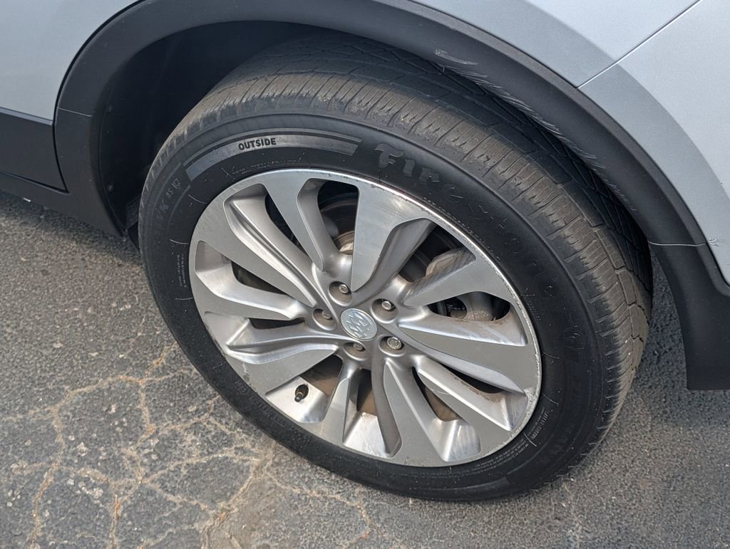 Used 2020 Buick Encore Preferred FWD image 10