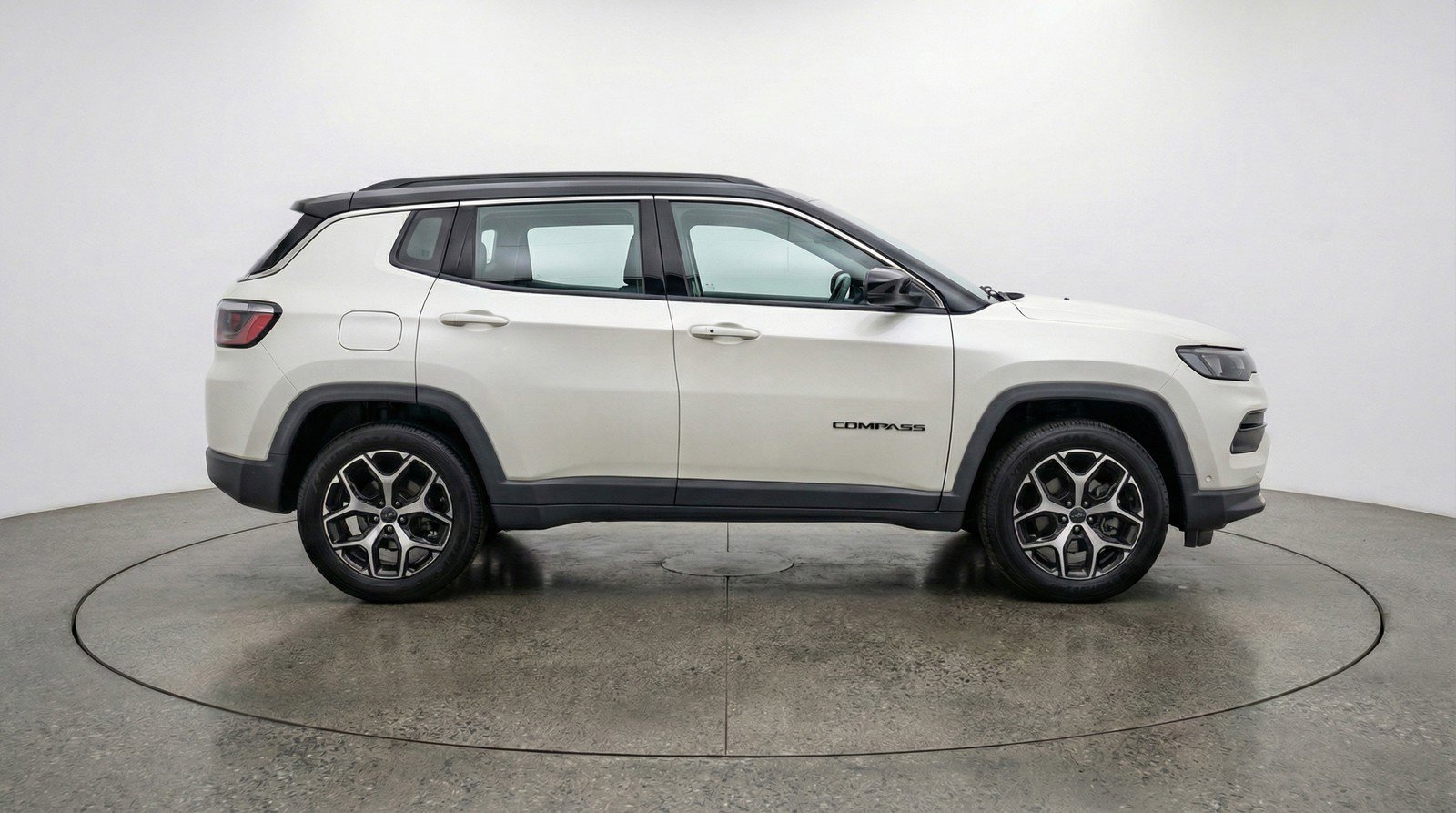 Used 2025 Jeep Compass Limited AWD/4WD image 11