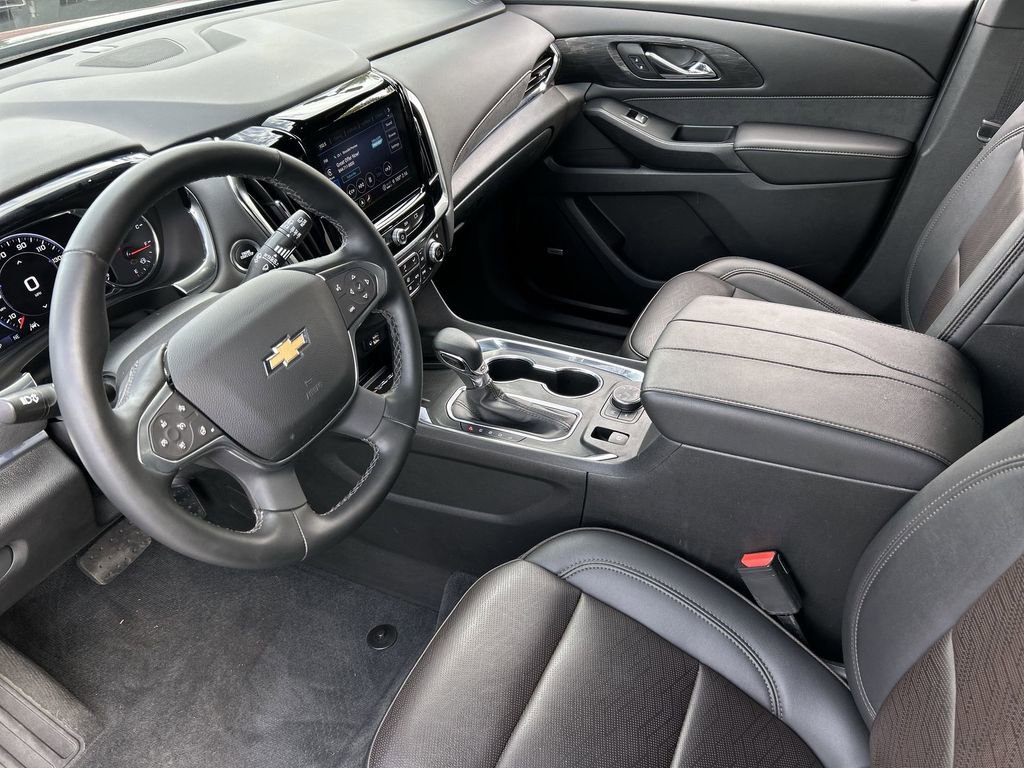 Used 2023 Chevrolet Traverse High Country w/ LPO, Cargo Package image 10
