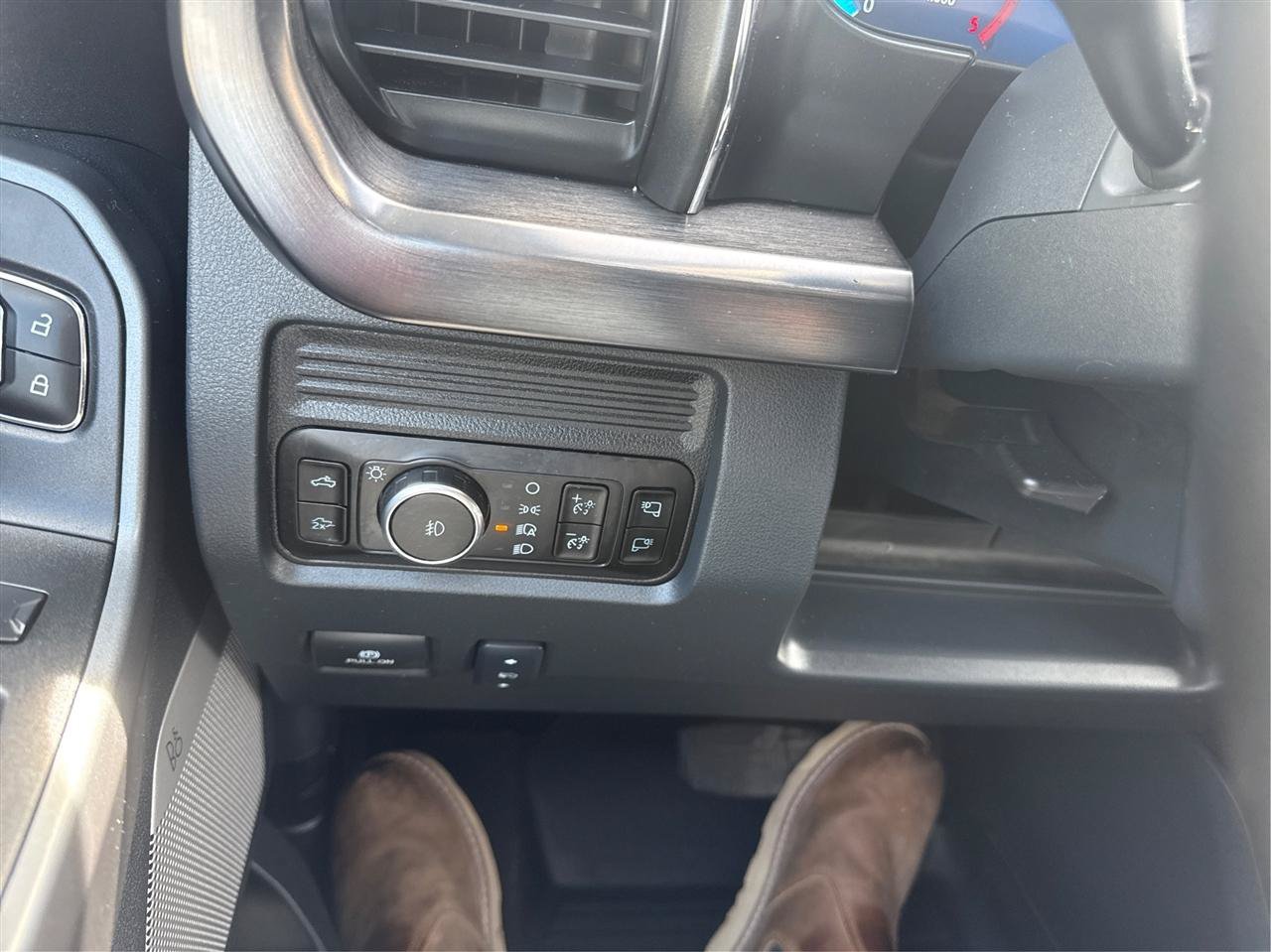 Used 2026 Ford F350 Lariat w/ Black Appearance Package AWD/4WD image 19