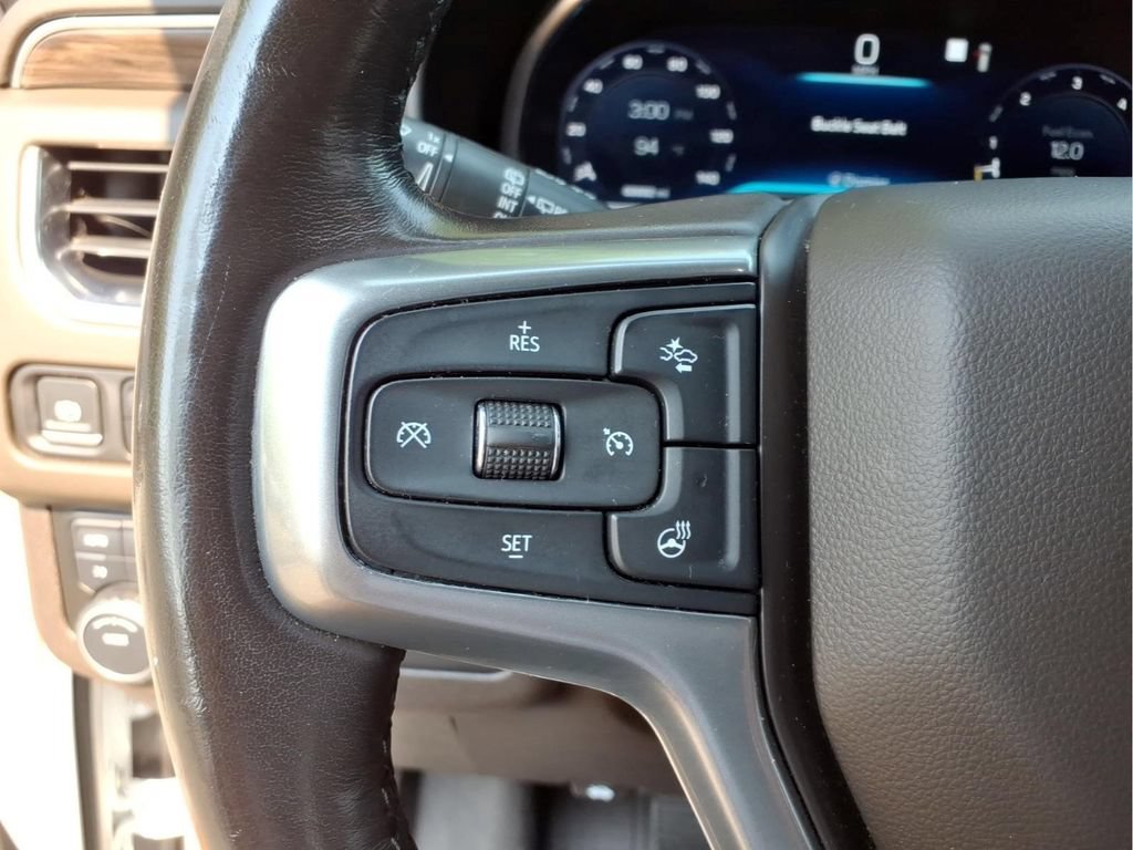 Used 2022 Chevrolet Tahoe Z71 w/ Luxury Package AWD/4WD image 9