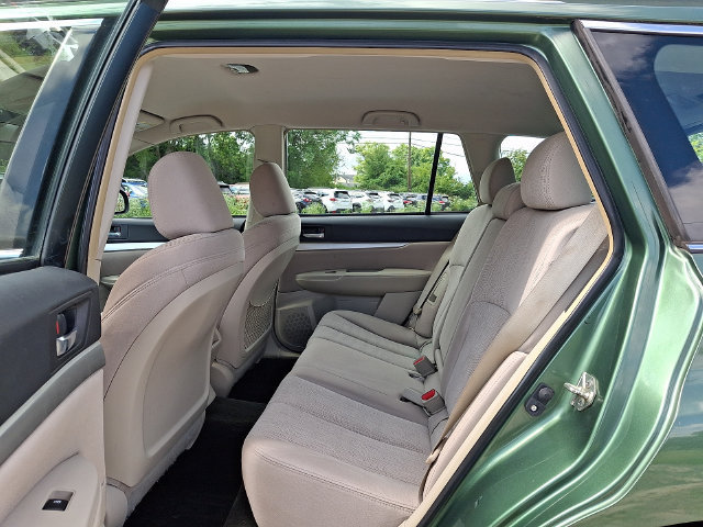 Used 2013 Subaru Outback 2.5i AWD/4WD image 34