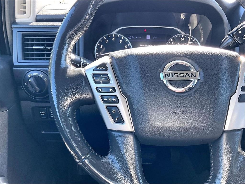 Used 2022 Nissan Titan SV w/ SV Convenience Package AWD/4WD image 22