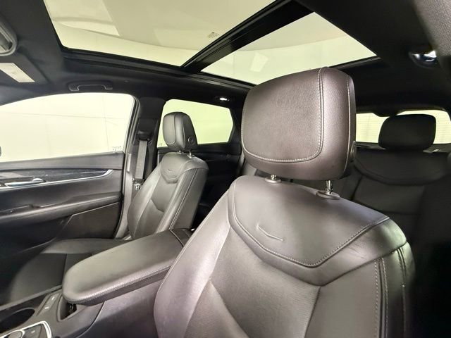 Certified 2022 Cadillac XT5 Premium Luxury image 11