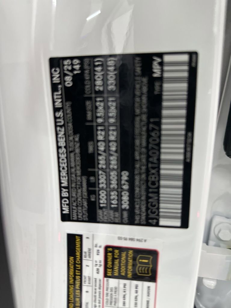 Used 2026 Mercedes-Benz EQE 320 4MATIC SUV image 32