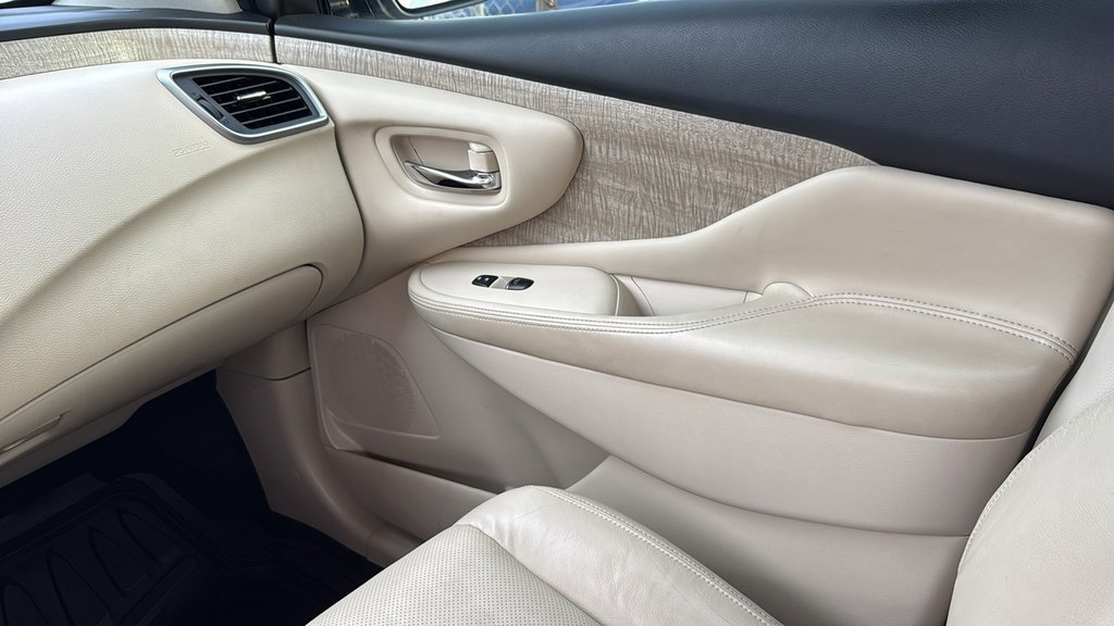 Used 2019 Nissan Murano SL w/ Cargo Package image 20