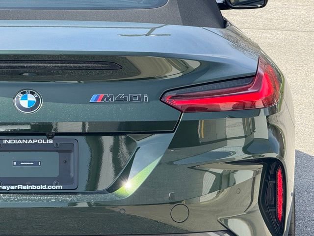 Used 2025 BMW Z4 M40i w/ Edition image 5