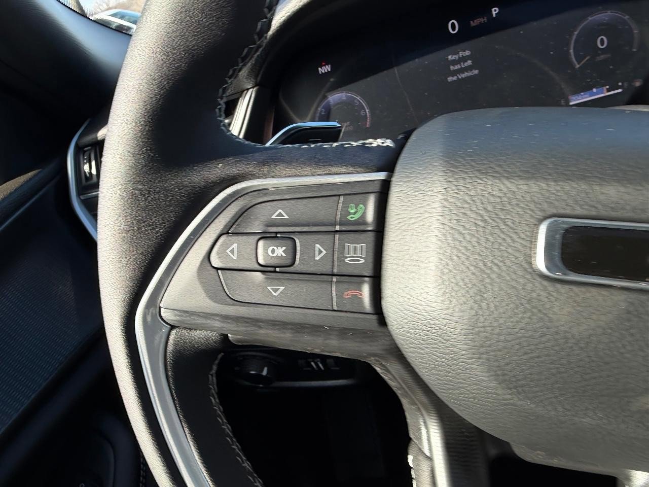 New 2025 Jeep Grand Cherokee Laredo X w/ Luxury Tech Group I image 14